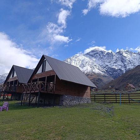 Cliffside Cottage Kazbegi מראה חיצוני תמונה